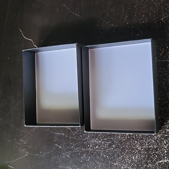 Michael Kors Wallet - Picture 7 of 7